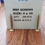 Box of assorted screws for woodwork and interior installations, featuring rust-resistant zinc coating