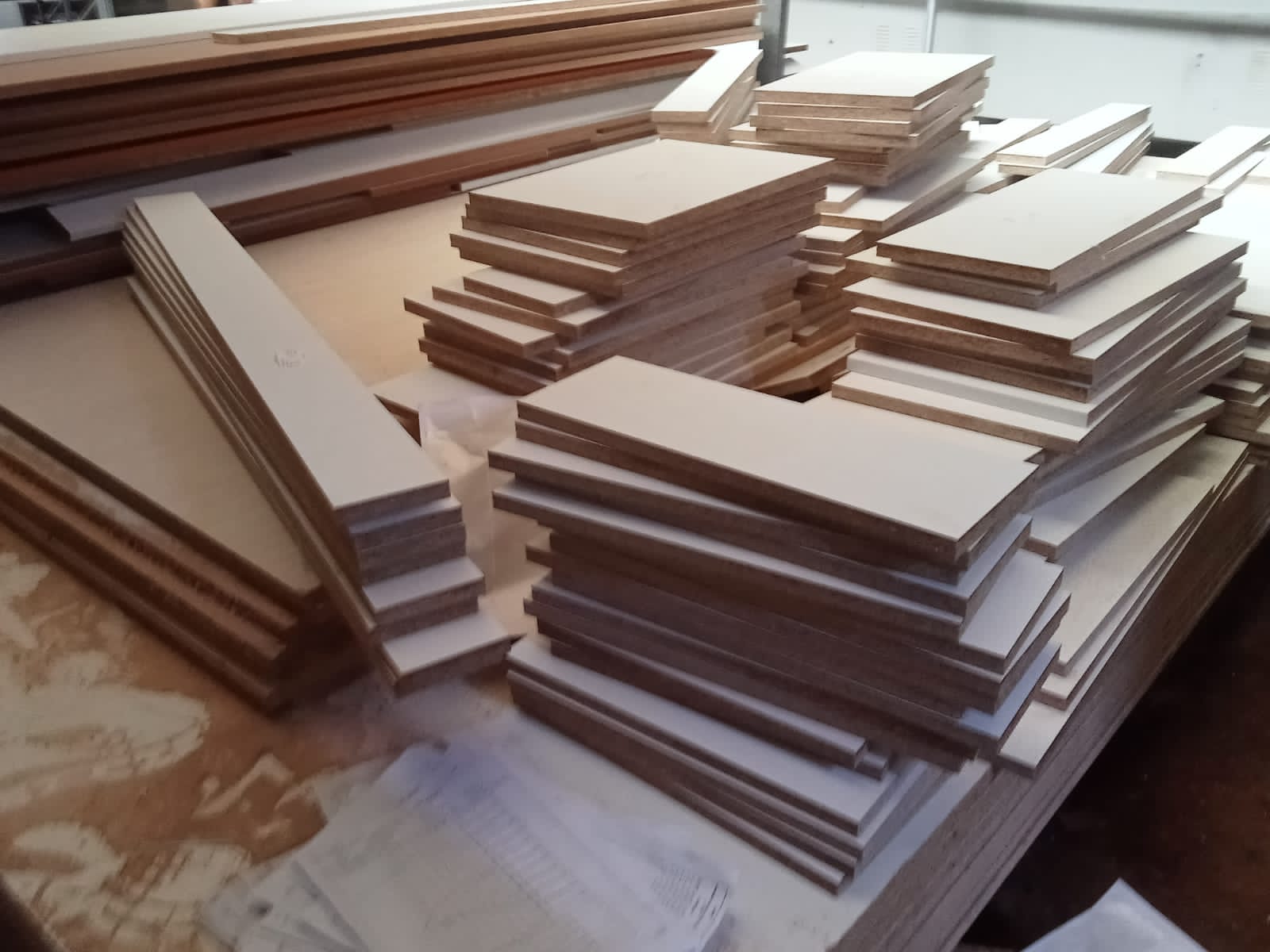 custom boards cut to size for cabinetry, wardrobes, and shelving – precise machine cutting available